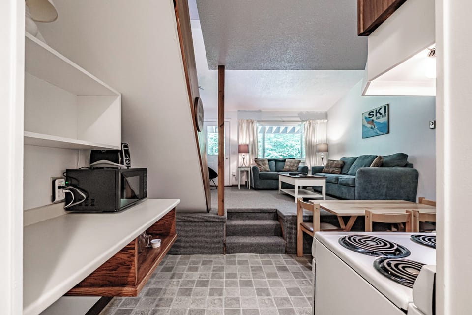 Kitchen/dining/living room