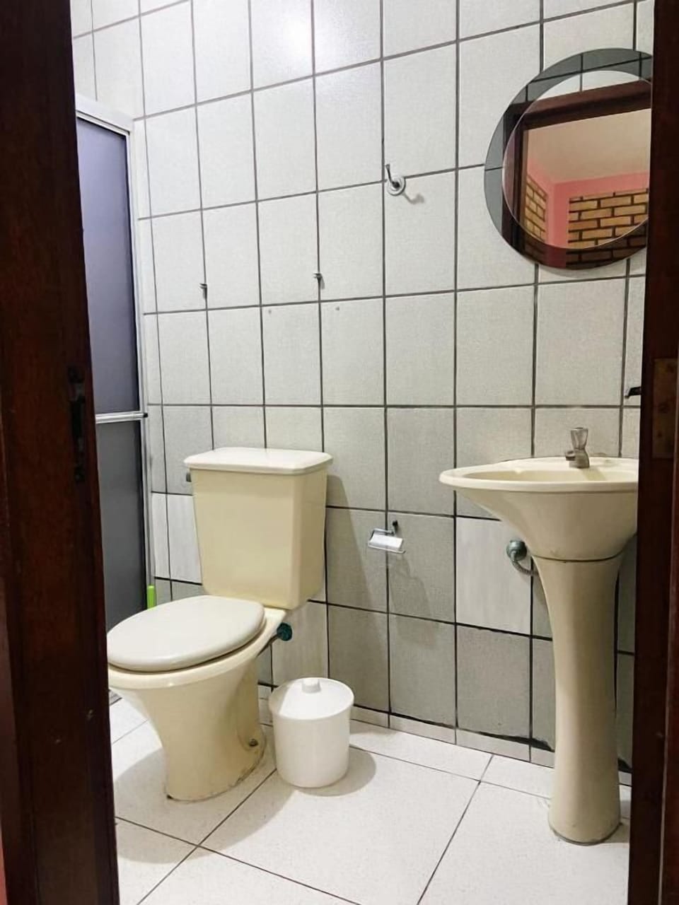 Standard Apartment | Bathroom | Shower, towels, soap, toilet paper