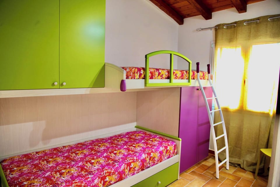 Apartment, Sea View | Cribs/infant beds, free WiFi, bed sheets