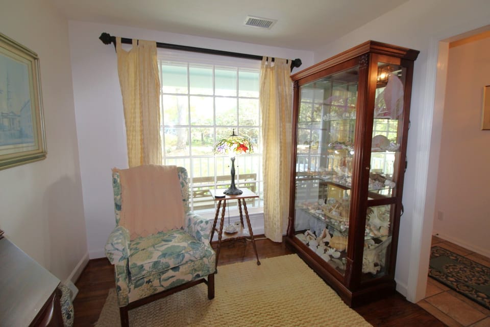 Marsh-Gayz-Extra Living Space