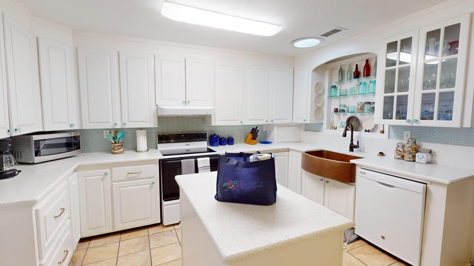 Marsh-Gayz-Kitchen