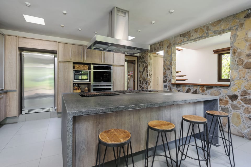 Cottage, Mountain View | Private kitchen | Full-size fridge, microwave, oven, dishwasher