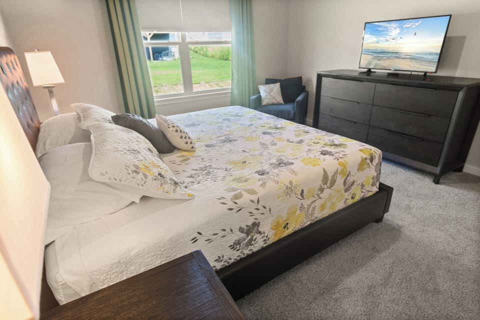 Main bedroom with king bed