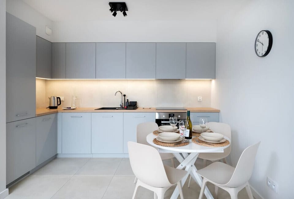 Fully Equipped Kitchen | Book Now with RENTUJEMY