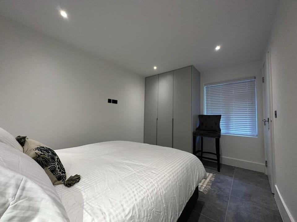 House | 2 bedrooms, iron/ironing board, free WiFi, bed sheets