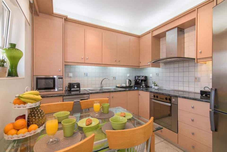 House | 2 bedrooms, soundproofing, Internet