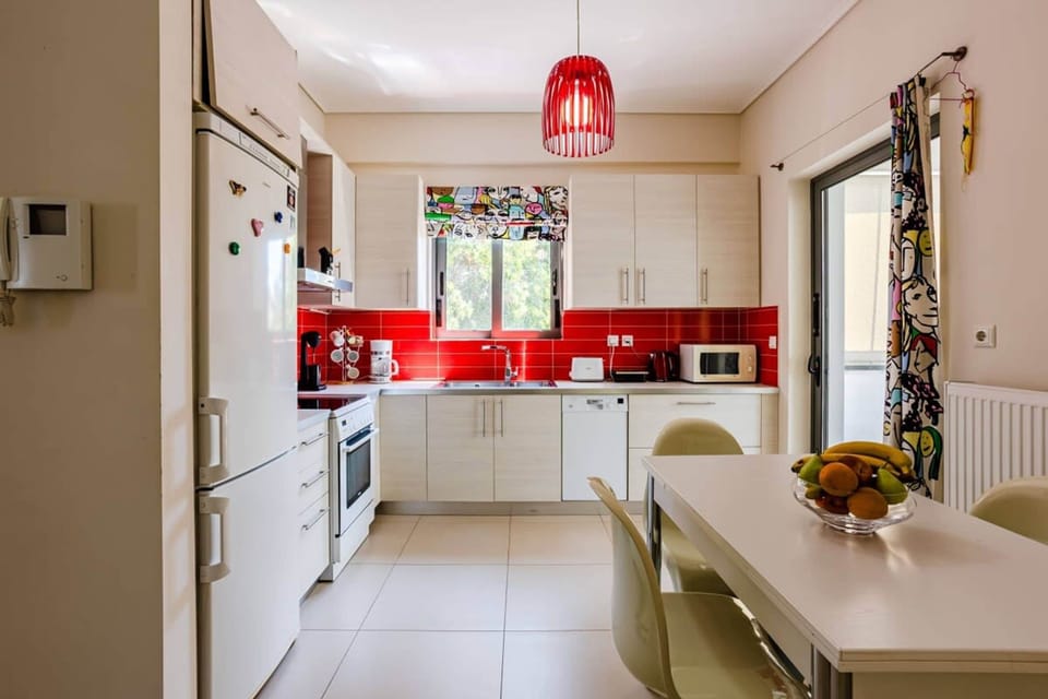 House | 2 bedrooms, desk, Internet