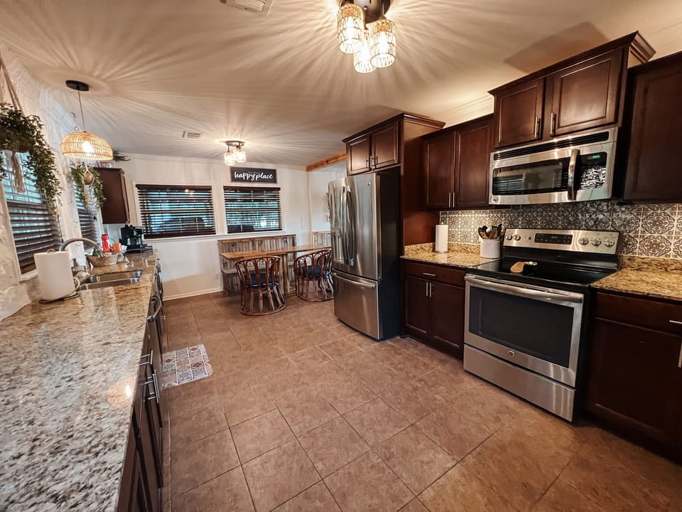 Bungalow Kitchen