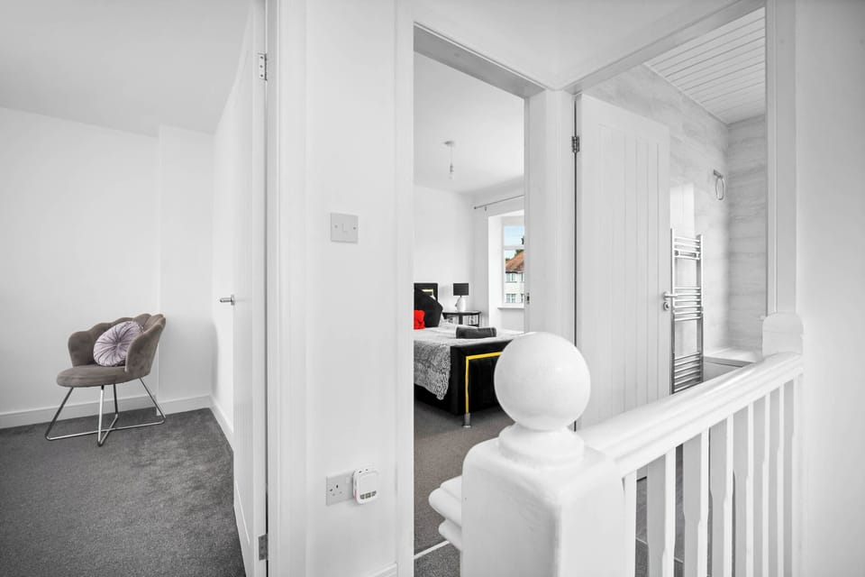The Rock, Solihull Retreat Birmingham Airport House in Solihull