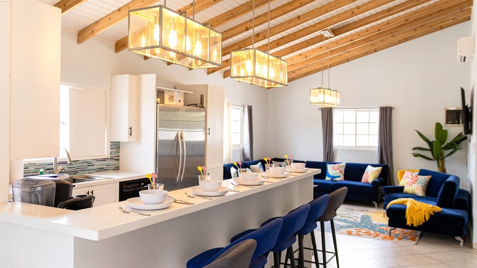 Cozy breakfast nook to start your day right