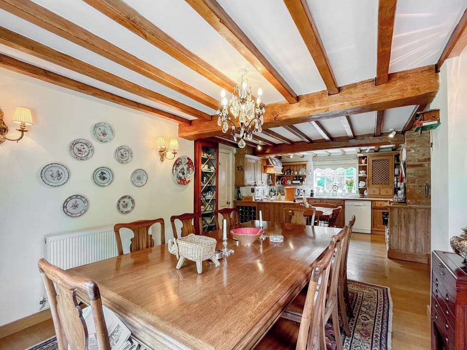 Dining room | Mulberry CottageCasa Bonita, Shalbourne, near Marlborough