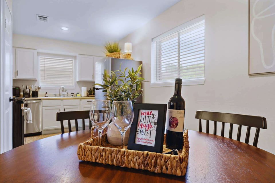 Charming Kitchen: Bright space with modern decor, perfect for culinary adventures!