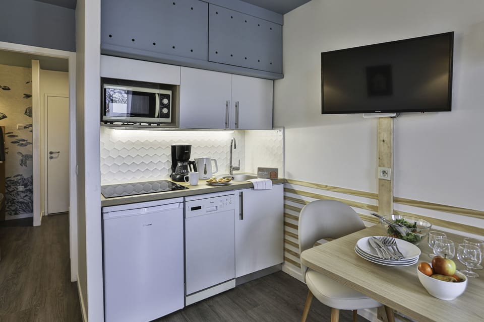 Private kitchenette