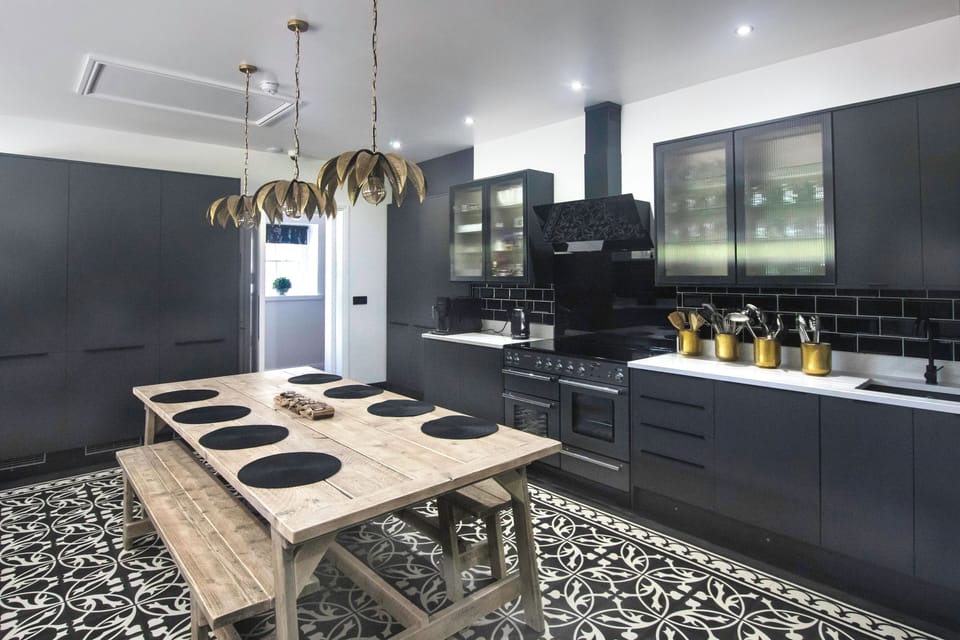 Luxury House, Hot Tub | Private kitchen | Coffee/tea maker, electric kettle, highchair