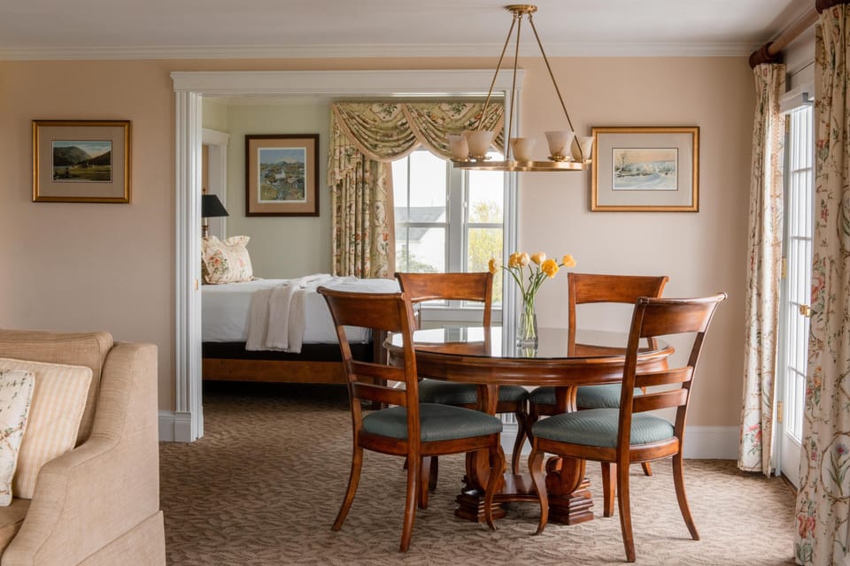 Presidential Studio Suite | In-room dining