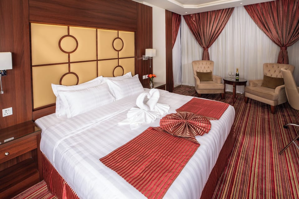 Superior Room | Pillowtop beds, in-room safe, desk, laptop workspace