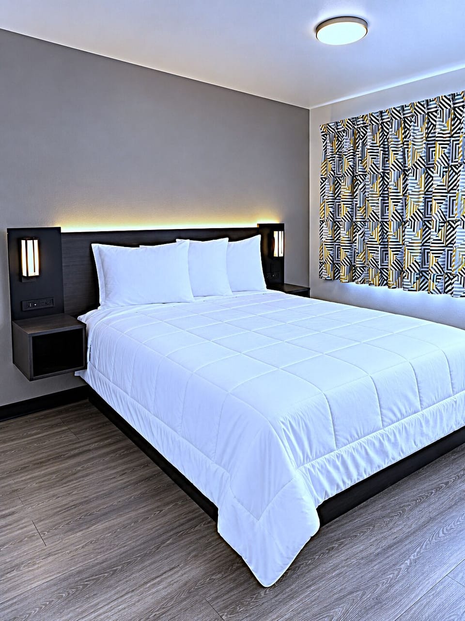 WiFi (free), bed sheets