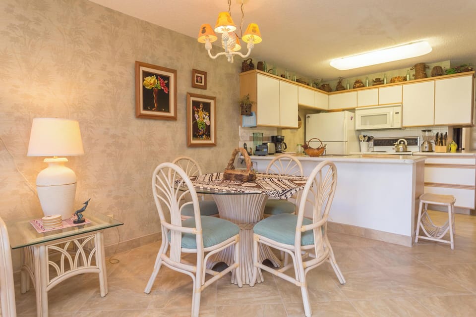Dining Area - Dining Area