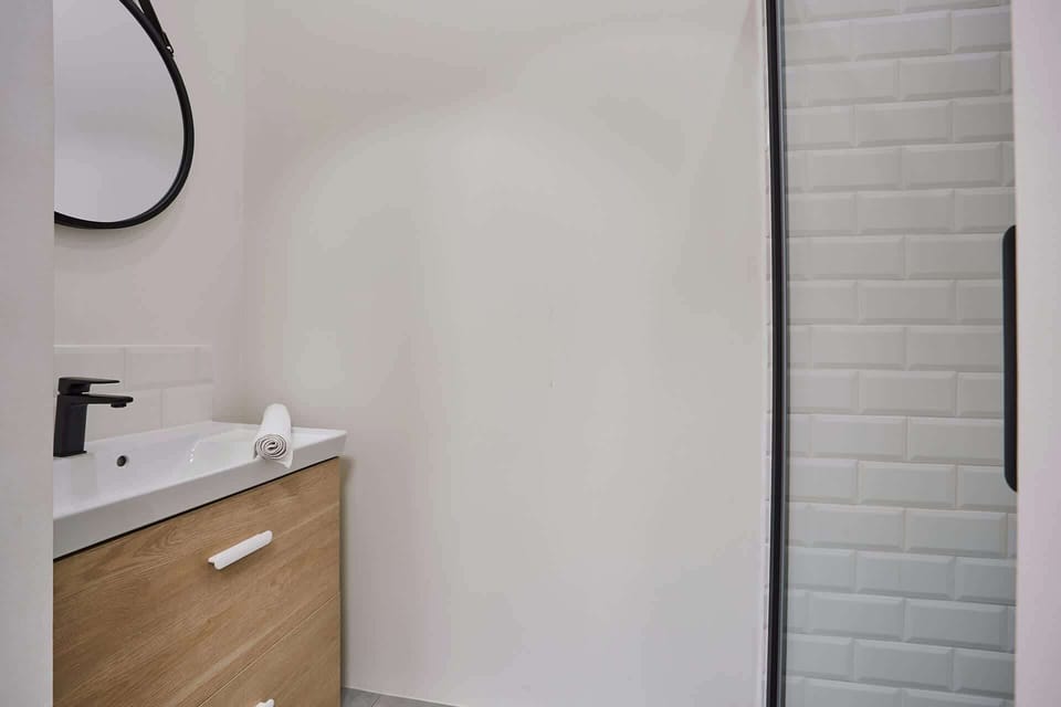 Salle de douche sans toilette
