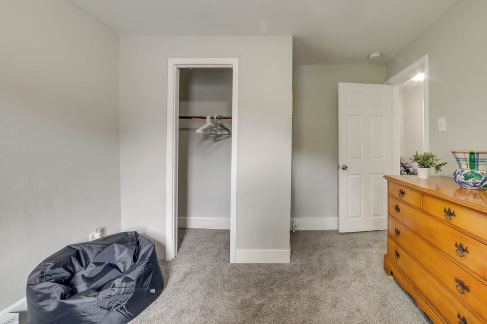 House (5 Bedrooms) | Interior