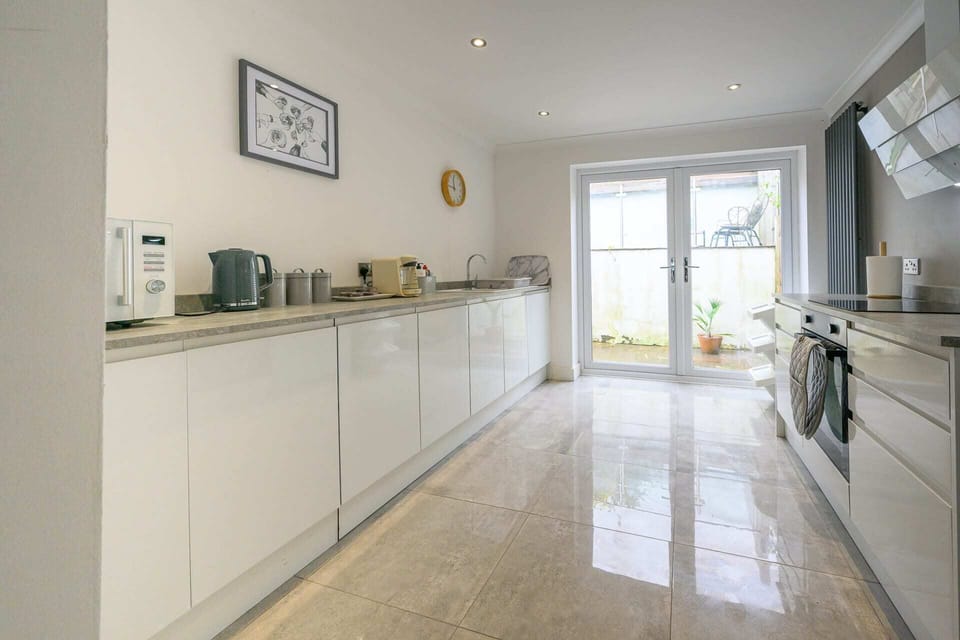 Spacious Kitchen