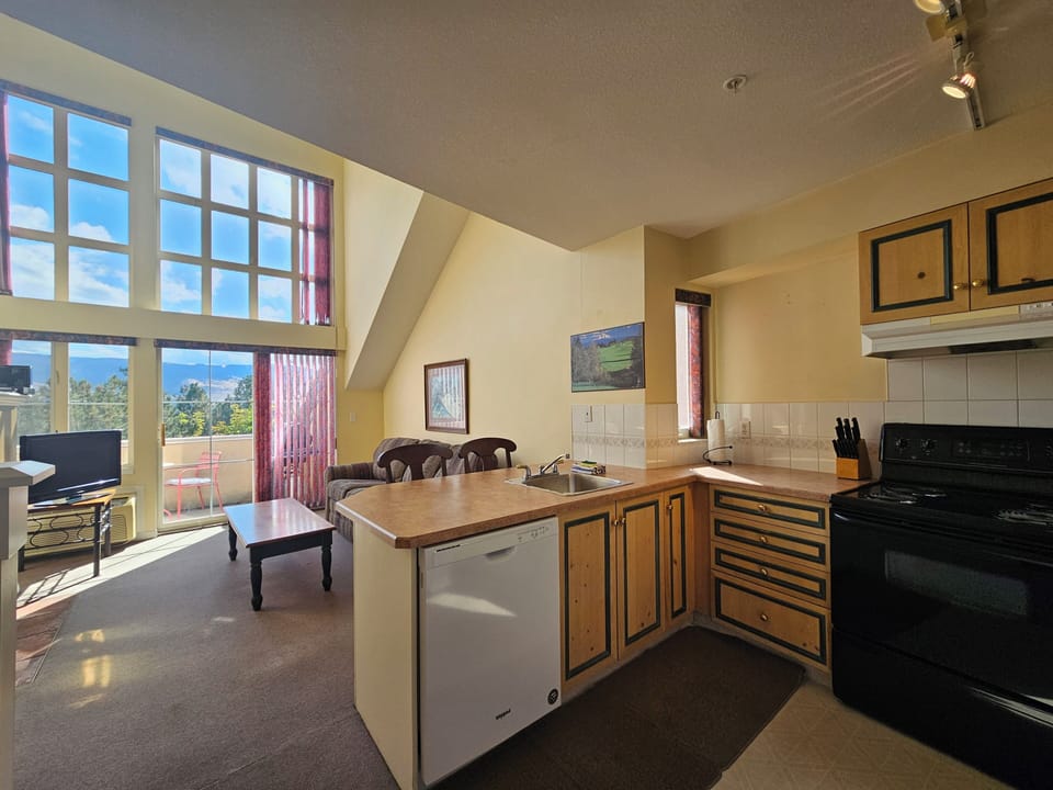 309 Kitchen