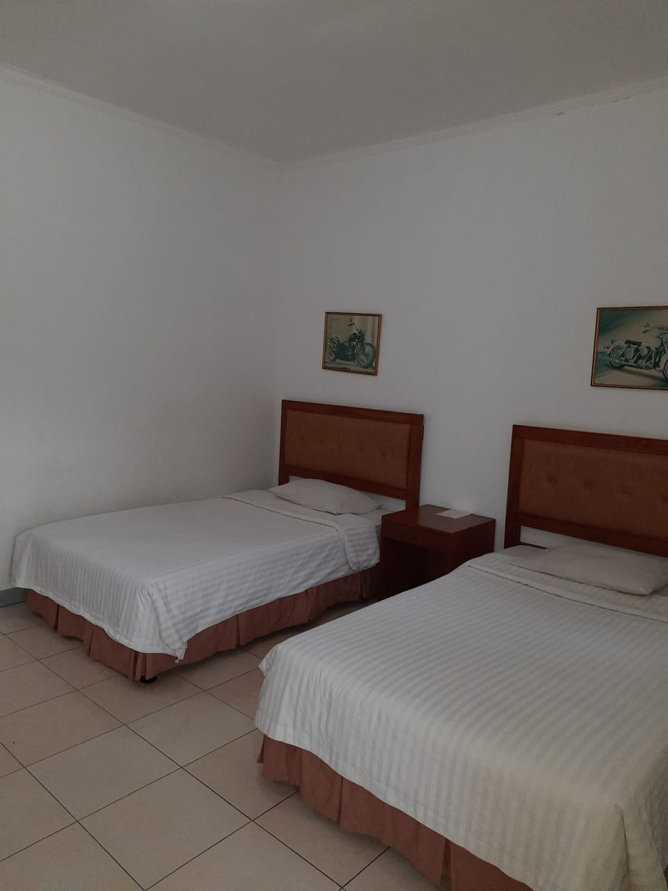 Standard Room, Park View | 8 bedrooms, bed sheets