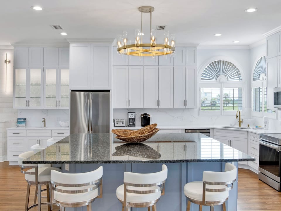 House, Multiple Beds, Patio, Ocean View | Private kitchen | Fridge, microwave, oven, stovetop
