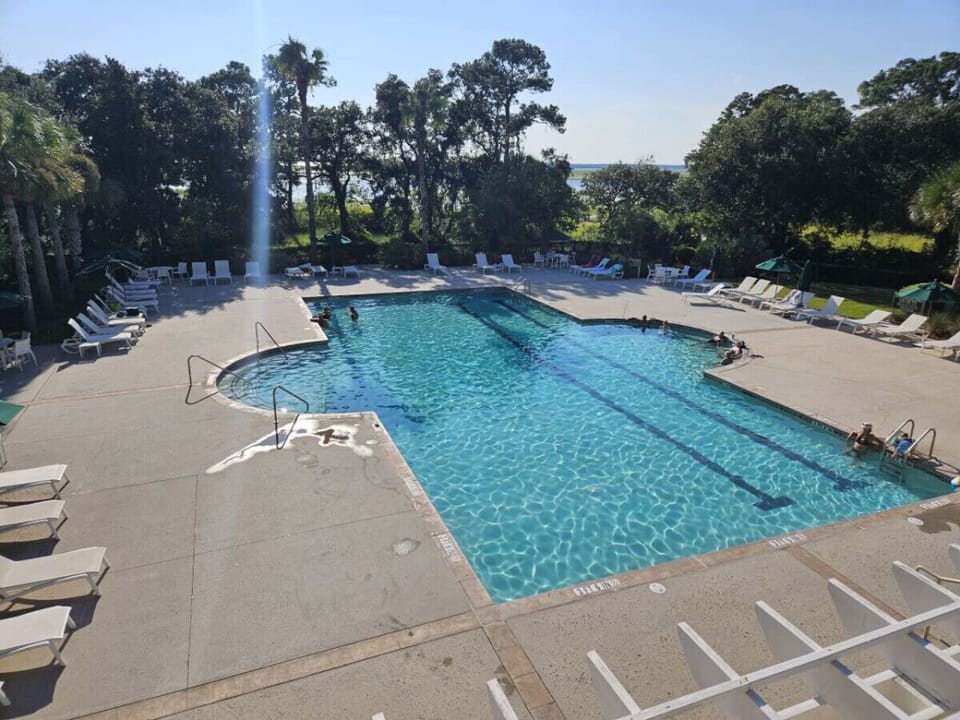 Habersham Pool
