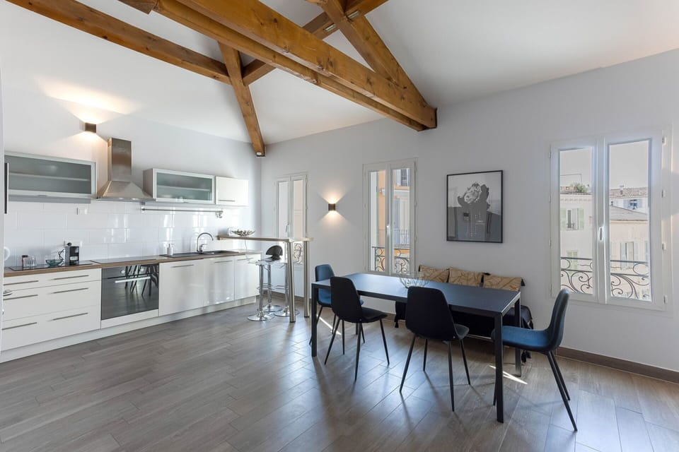 Dining Room, Kitchen