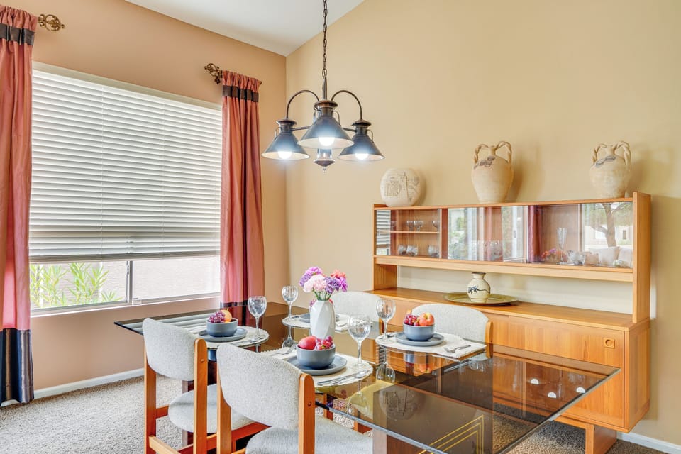 Dining Area | Open Floor Plan | Dishware & Flatware Provided