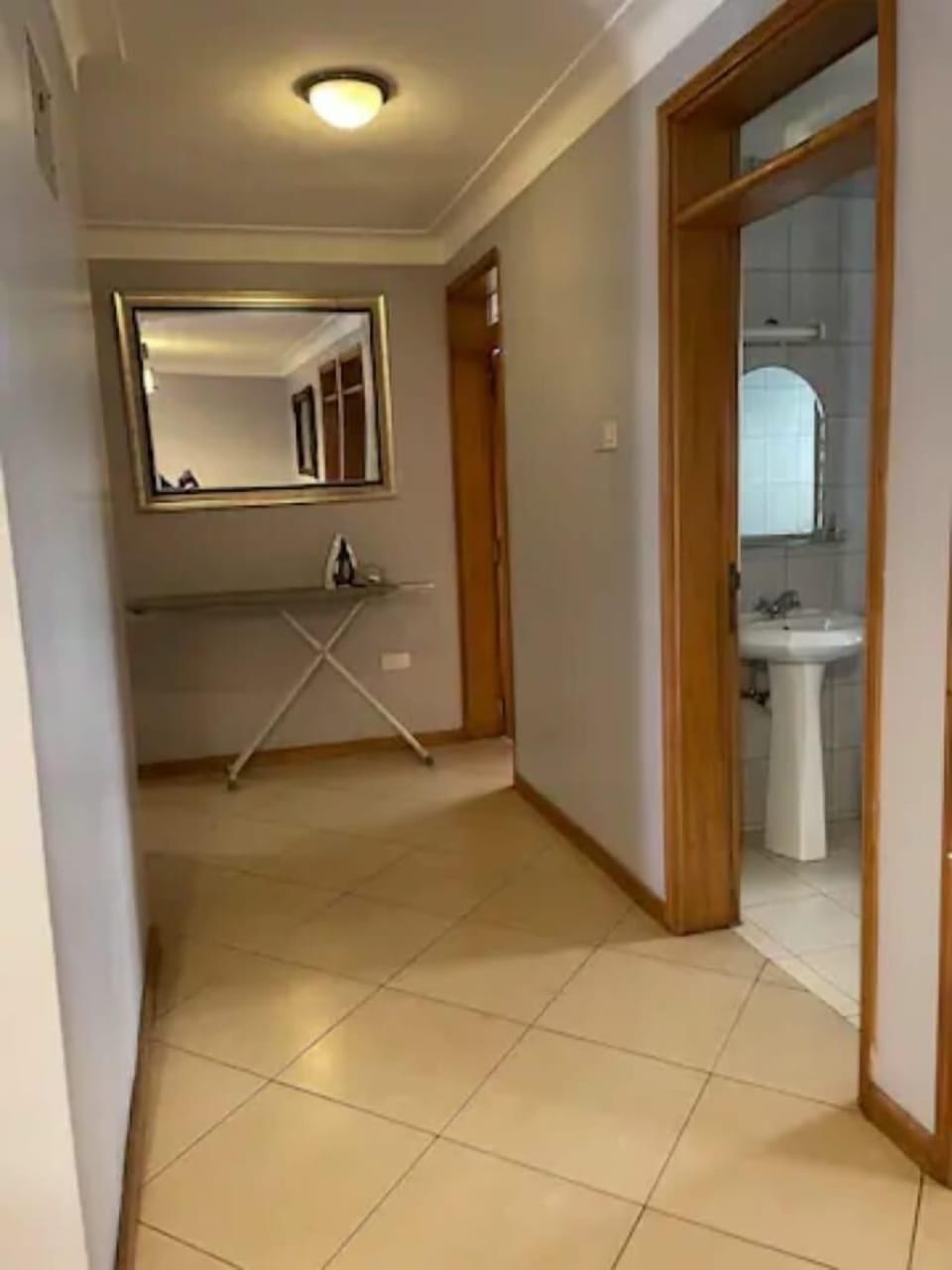 Castle Apartments Kampala Bed and Breakfast in Kampala