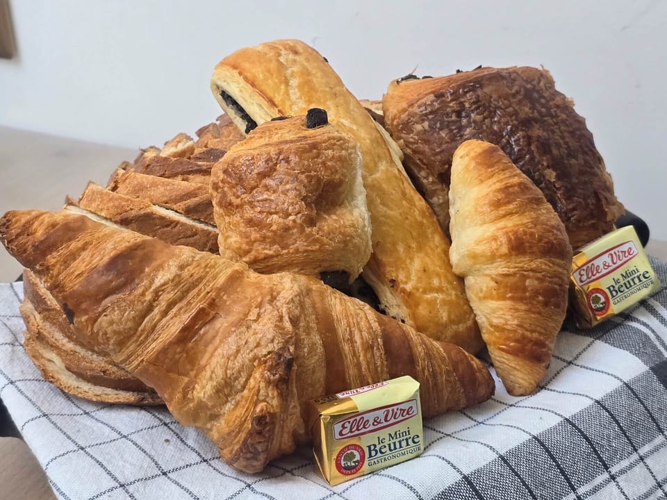 PETIT DEJEUNER INCLU