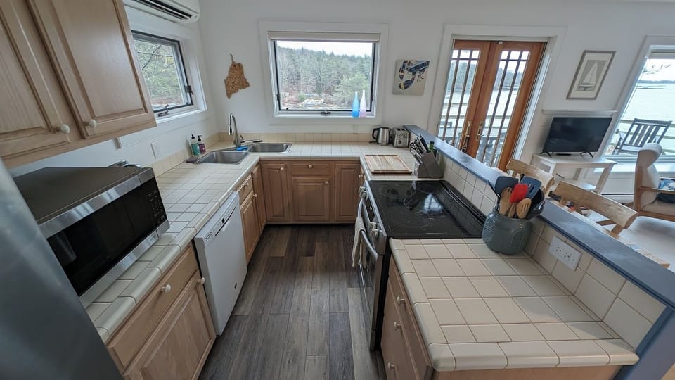 Fully stocked kitchen
