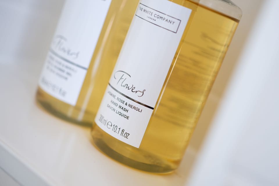 Bathroom amenities