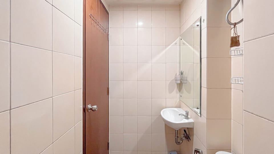 Comfort Studio Room At Vida View Apartment Apartment in Indonesia