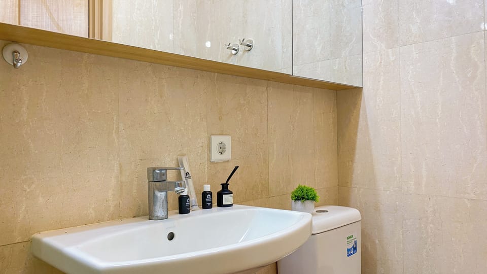 Nice And Homey 1Br At Sudirman Suites Apartment Apartment in South Jakarta City