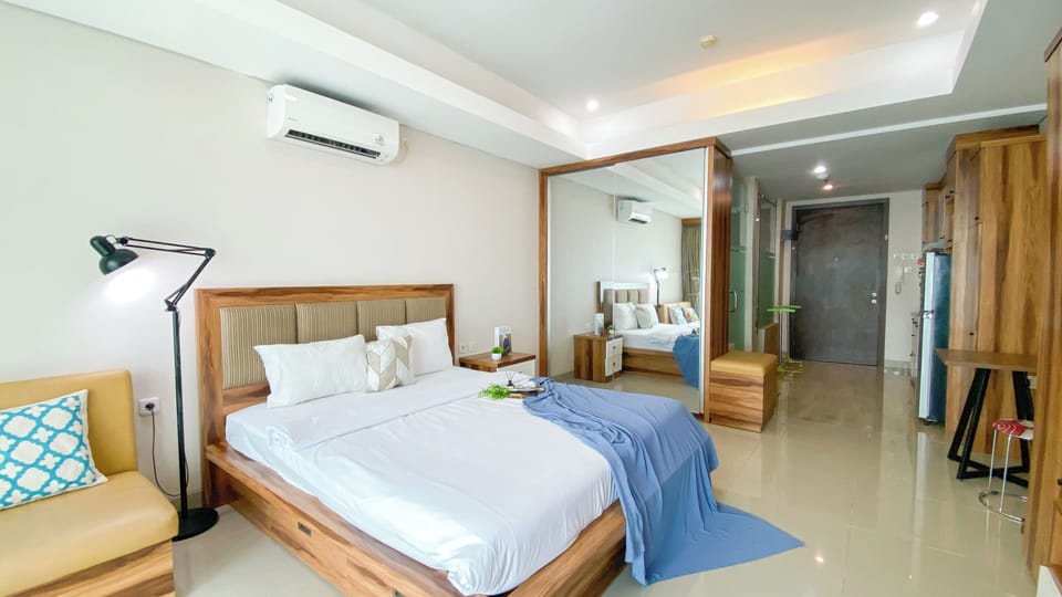 Big And Comfy Studio At Kemang Village Apartment Apartment in South Jakarta City