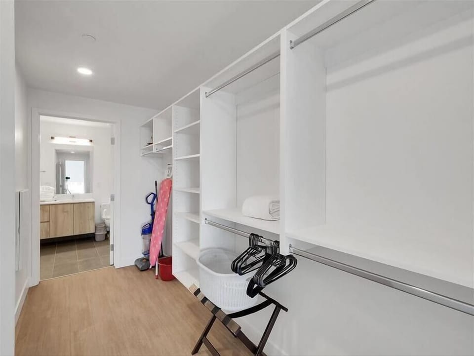 Downtown Phoenix Phoenix 2 Bedroom Bedroom 1 Closet