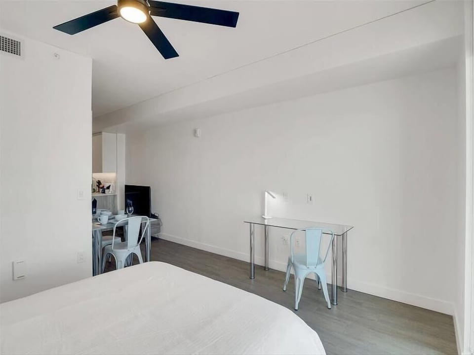 Downtown Phoenix Phoenix Studio Bedroom