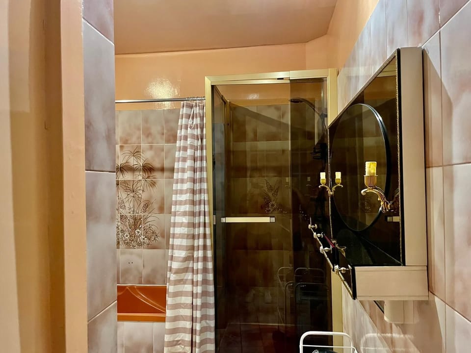 Haussmann Opera Penthouse130M2 Exclusive full 4floors Stone Balcony (4 bedrooms) Bed and Breakfast in Paris