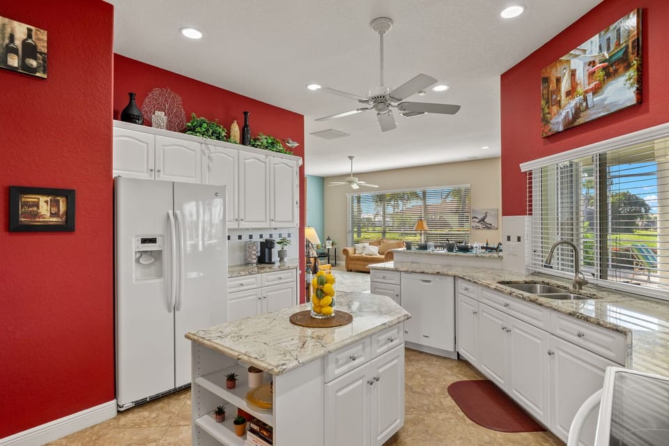 Plenty of space to prepare your meals