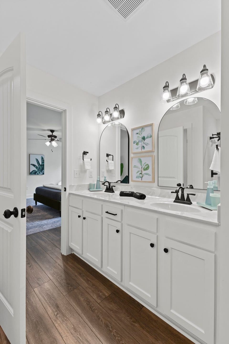 Primary Ensuite | Double vanity sinks, perfect for couples