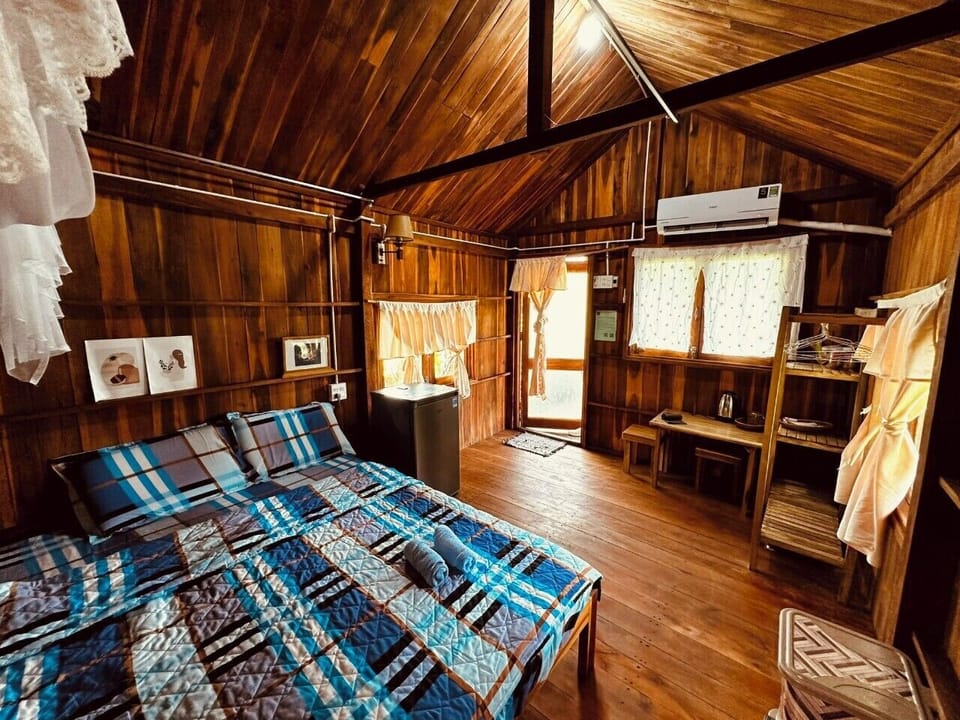 Comfort Bungalow, Garden View | 1 bedroom, individually decorated, individually furnished, desk