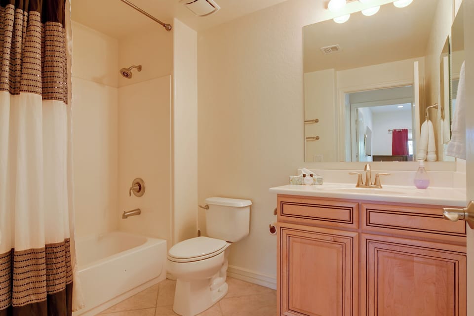 Full Bathroom
