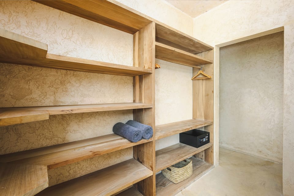 Executive Villa, Pool View | Wardrobe
