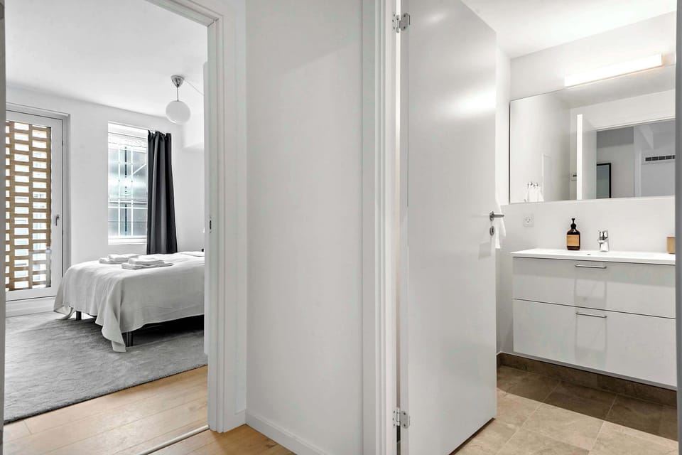 Entrance to bedroom