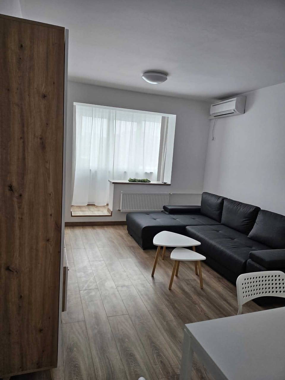 Classic Apartment | 1 bedroom, desk, laptop workspace, blackout drapes