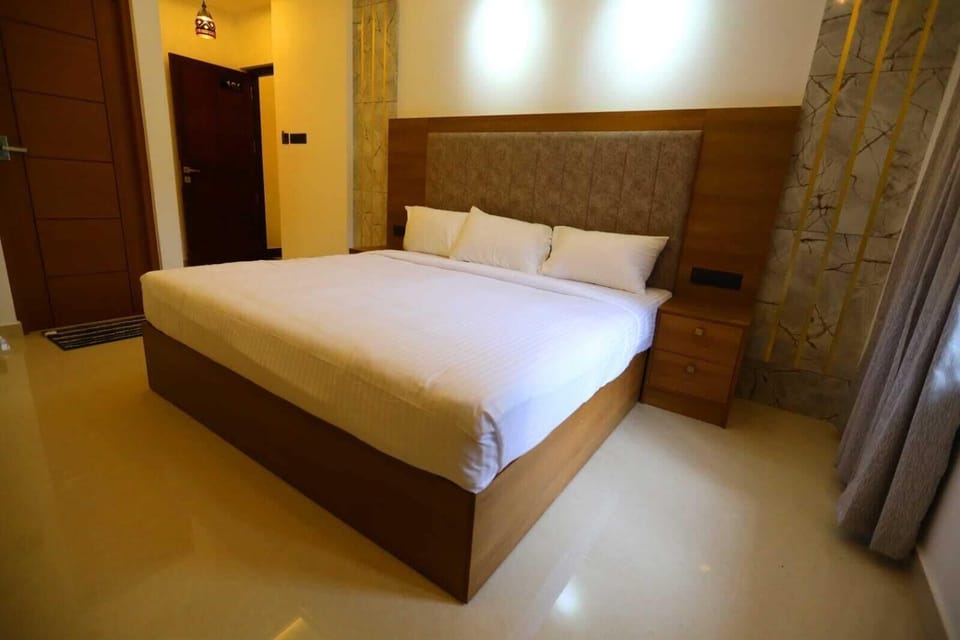 Basic Room | Desk, laptop workspace, free WiFi