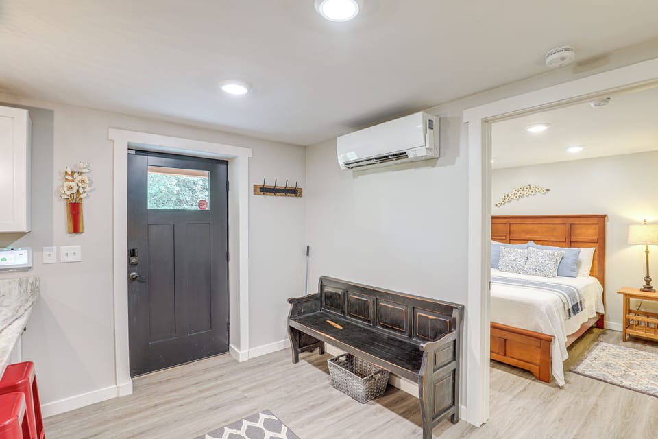 Apartment (1 Bedroom) | Interior